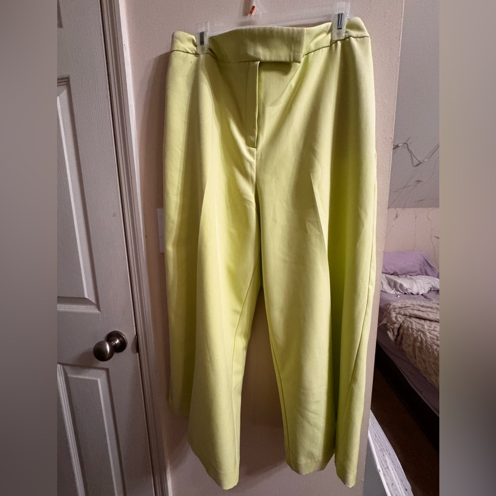 Joie wide leg cropped lime green Women's Pants